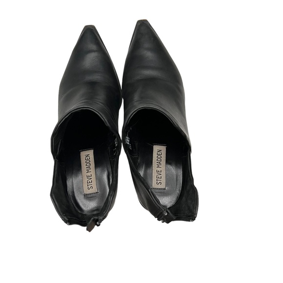 Steve Madden black booties size 8 - Picture 2 of 3